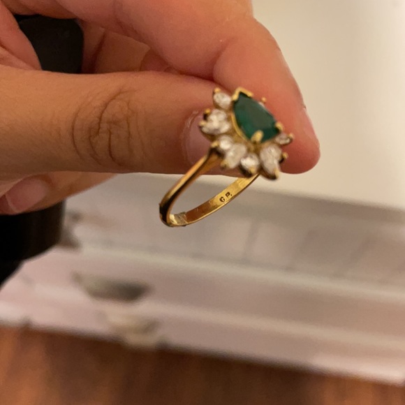 Real Diamond And Emerald Ring With Gold Ring - Picture 9 of 11
